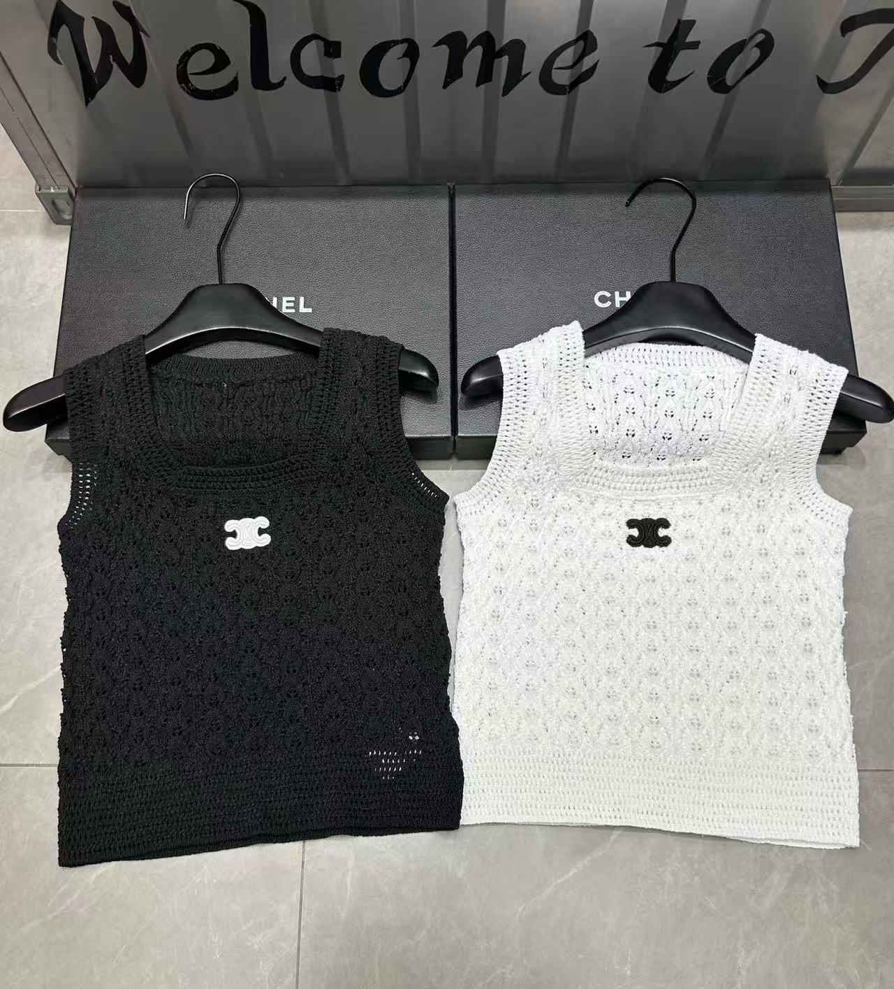 CEL1NE シンプル凱旋門ベスト【50％割引+送料無料】