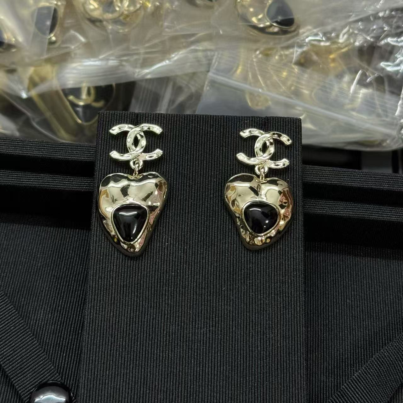 CHANE1 ダブルCハートイヤリング【50％割引+送料無料】