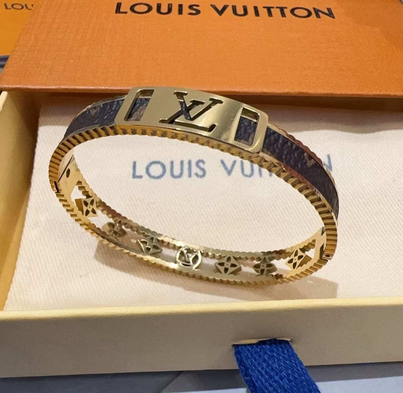 LVオールドフラワーブレスレット【50％割引+送料無料】