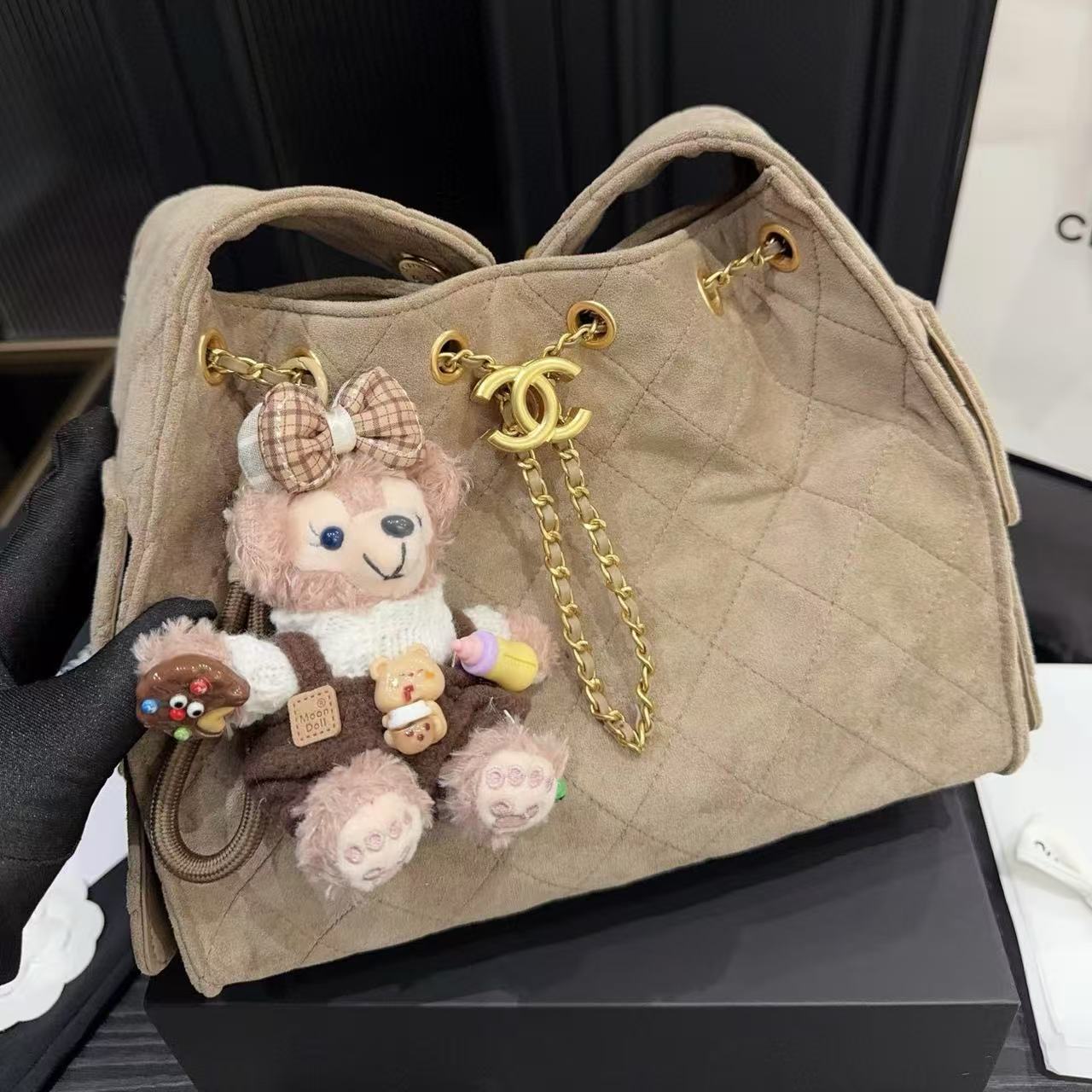 CHANE1 ディアスキン ドローストリング アンダーアームバッグ【50％割引+送料無料】