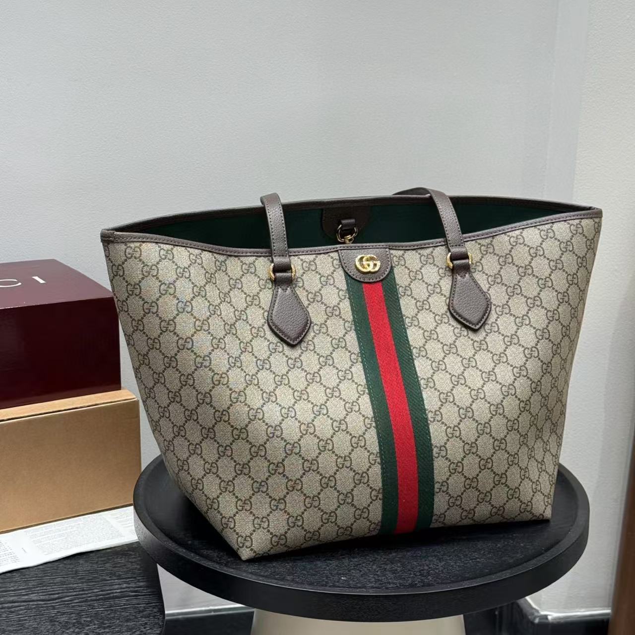 GUCC1 レザーショッピングバッグ【50％割引+送料無料】