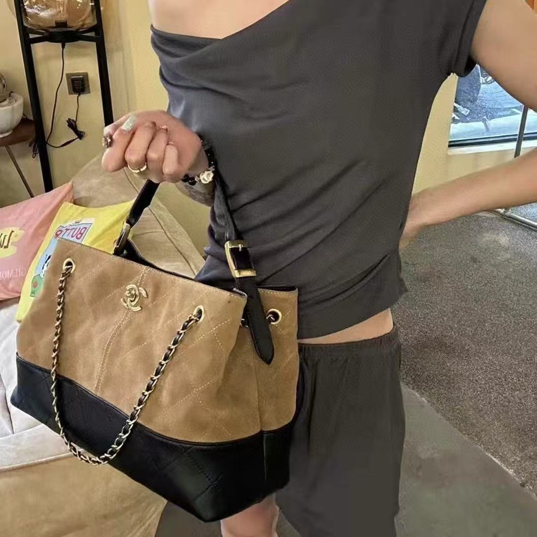 CHANE1 チェーン付きディアスキンショッピングバッグ【50％割引+送料無料】