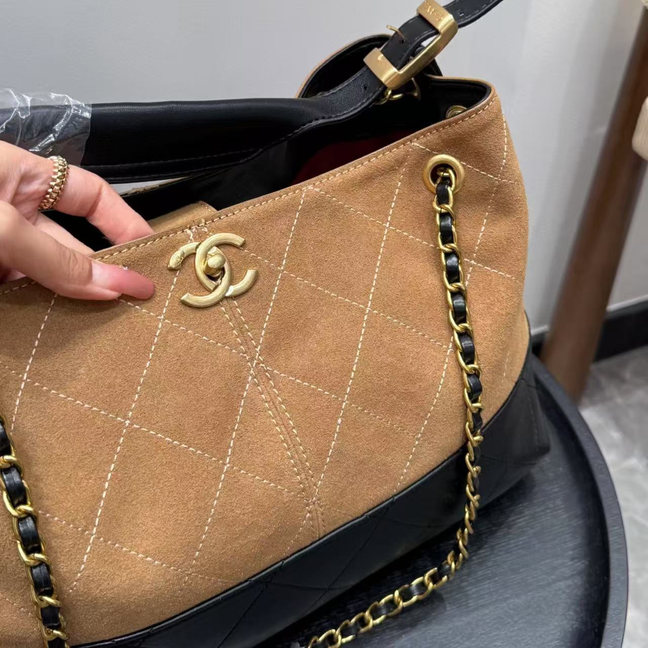 CHANE1 チェーン付きディアスキンショッピングバッグ【50％割引+送料無料】