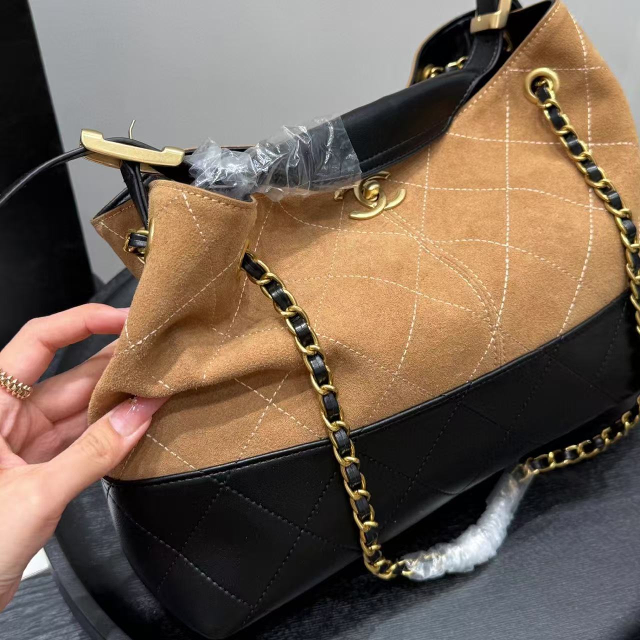 CHANE1 チェーン付きディアスキンショッピングバッグ【50％割引+送料無料】