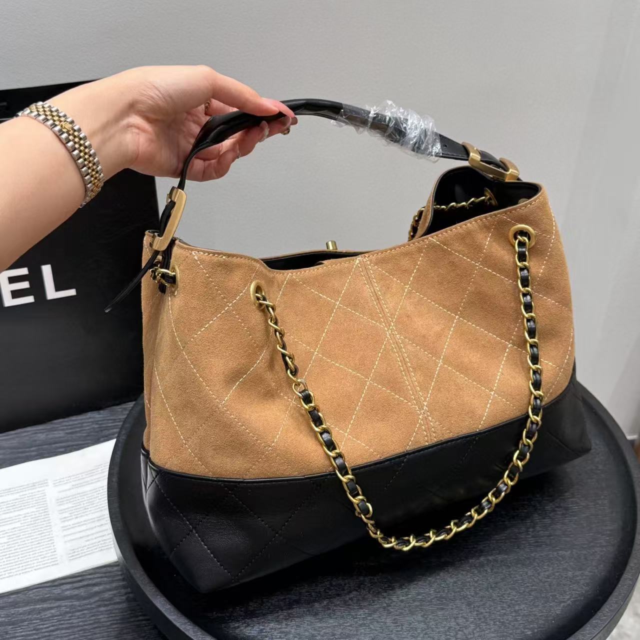 CHANE1 チェーン付きディアスキンショッピングバッグ【50％割引+送料無料】