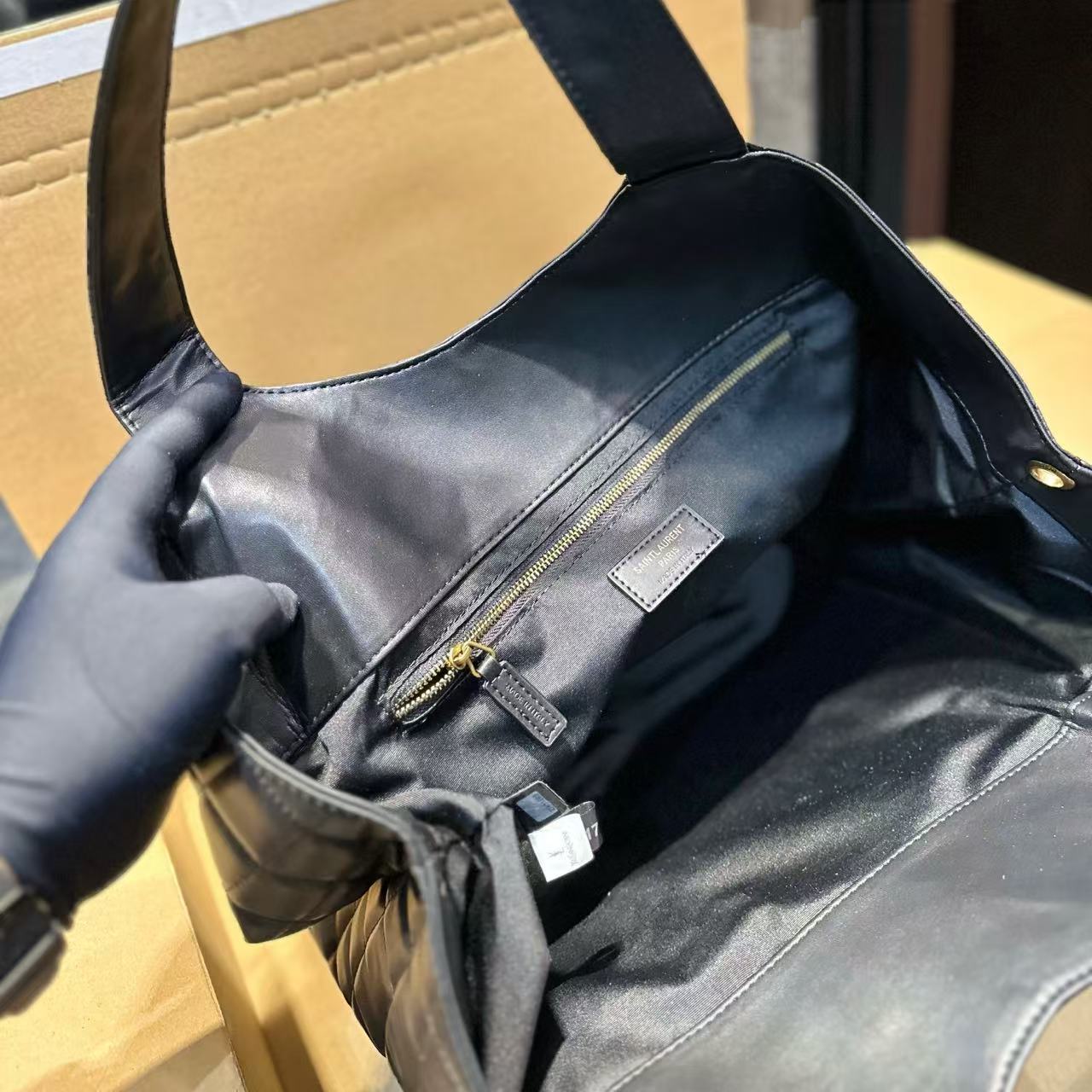 YSLショッピングバッグ【50％割引+送料無料】