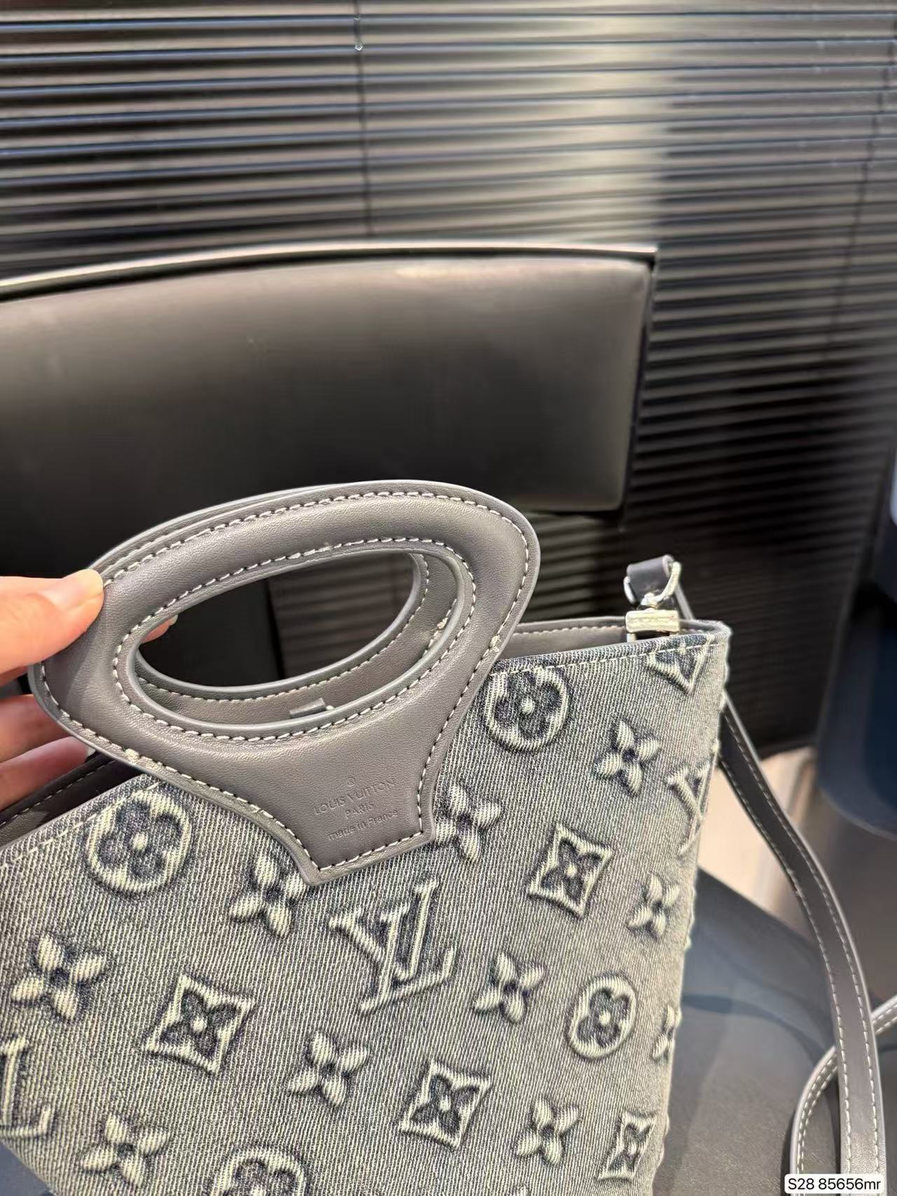 LVボウバケットバッグ【50％割引+送料無料】