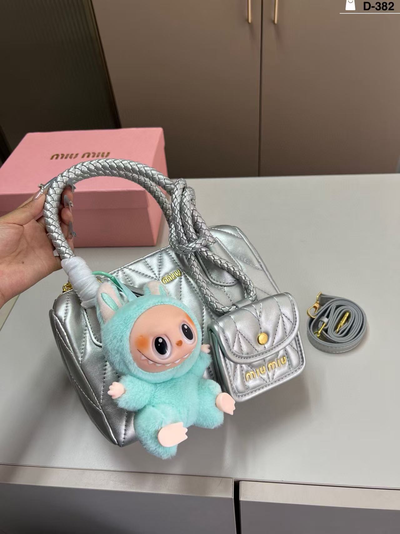 M1UM1U 2 in 1 ボウリングハンドバッグ【50％割引+送料無料】