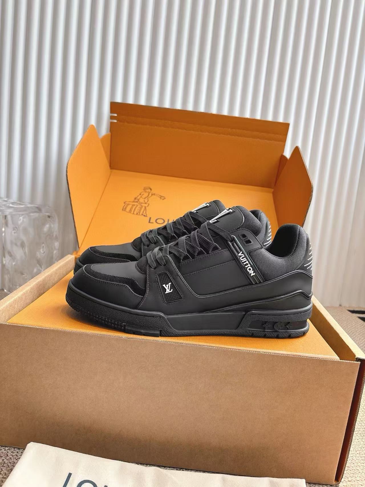 LV Trainer高品質のカジュアルシューズ【50％割引+送料無料】