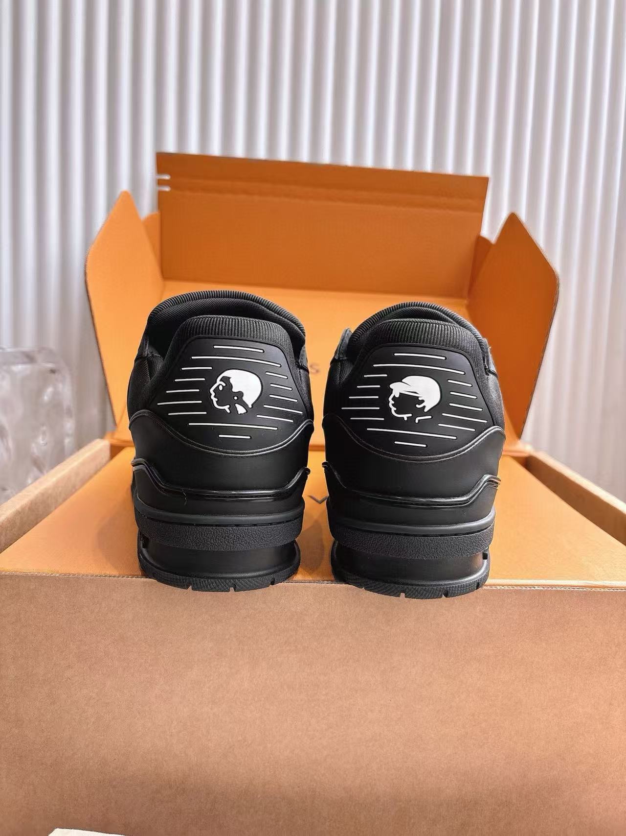 LV Trainer高品質のカジュアルシューズ【50％割引+送料無料】