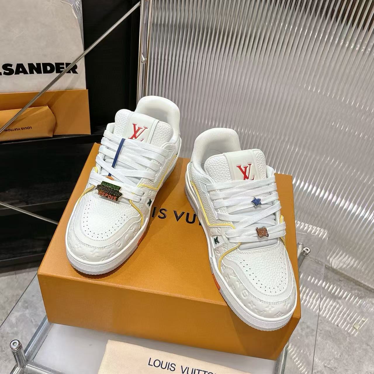 LVの高品質カジュアルシューズ【50％割引+送料無料】