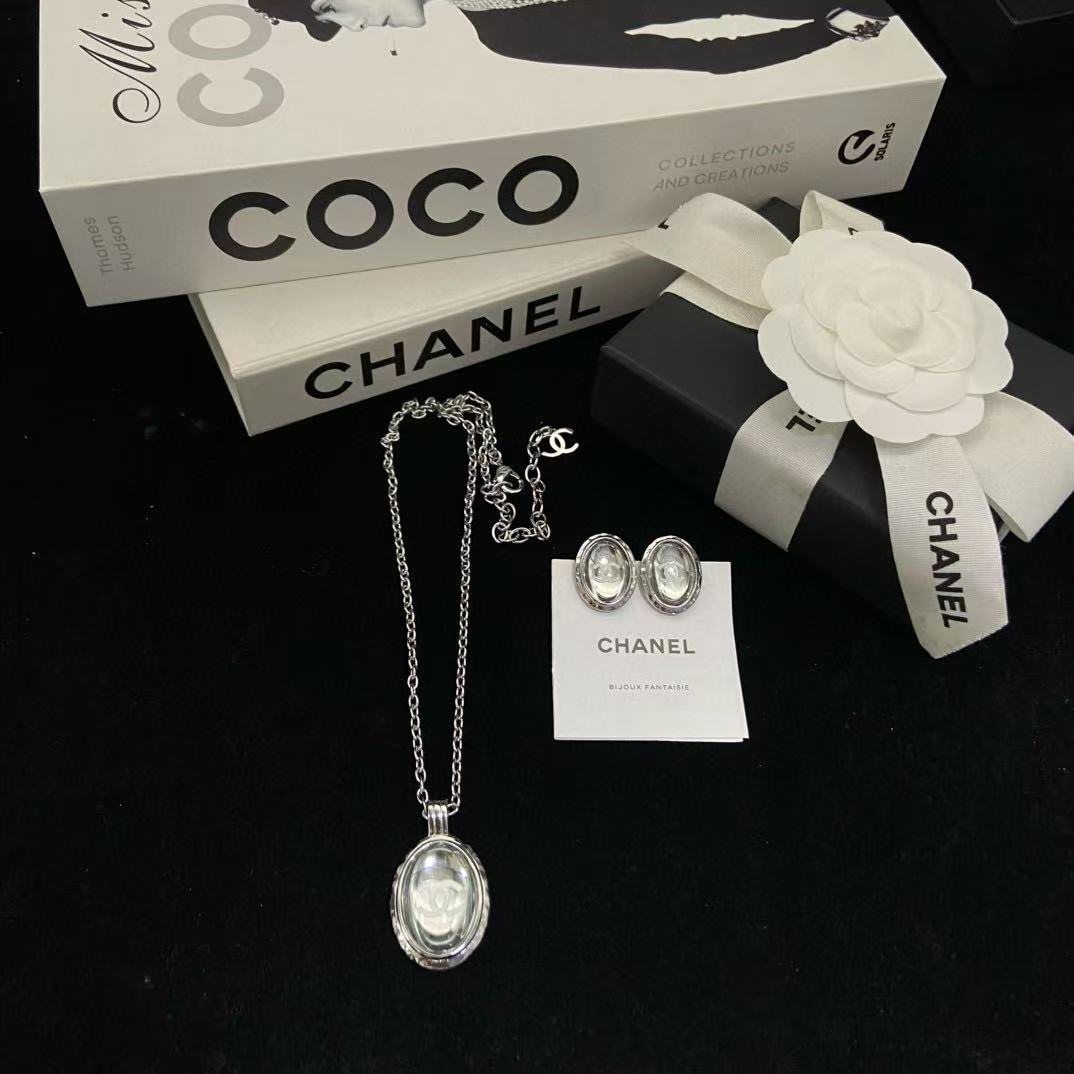 CHANE1 ダブルCイヤリング+ネックレス 2点セット【50％割引+送料無料】