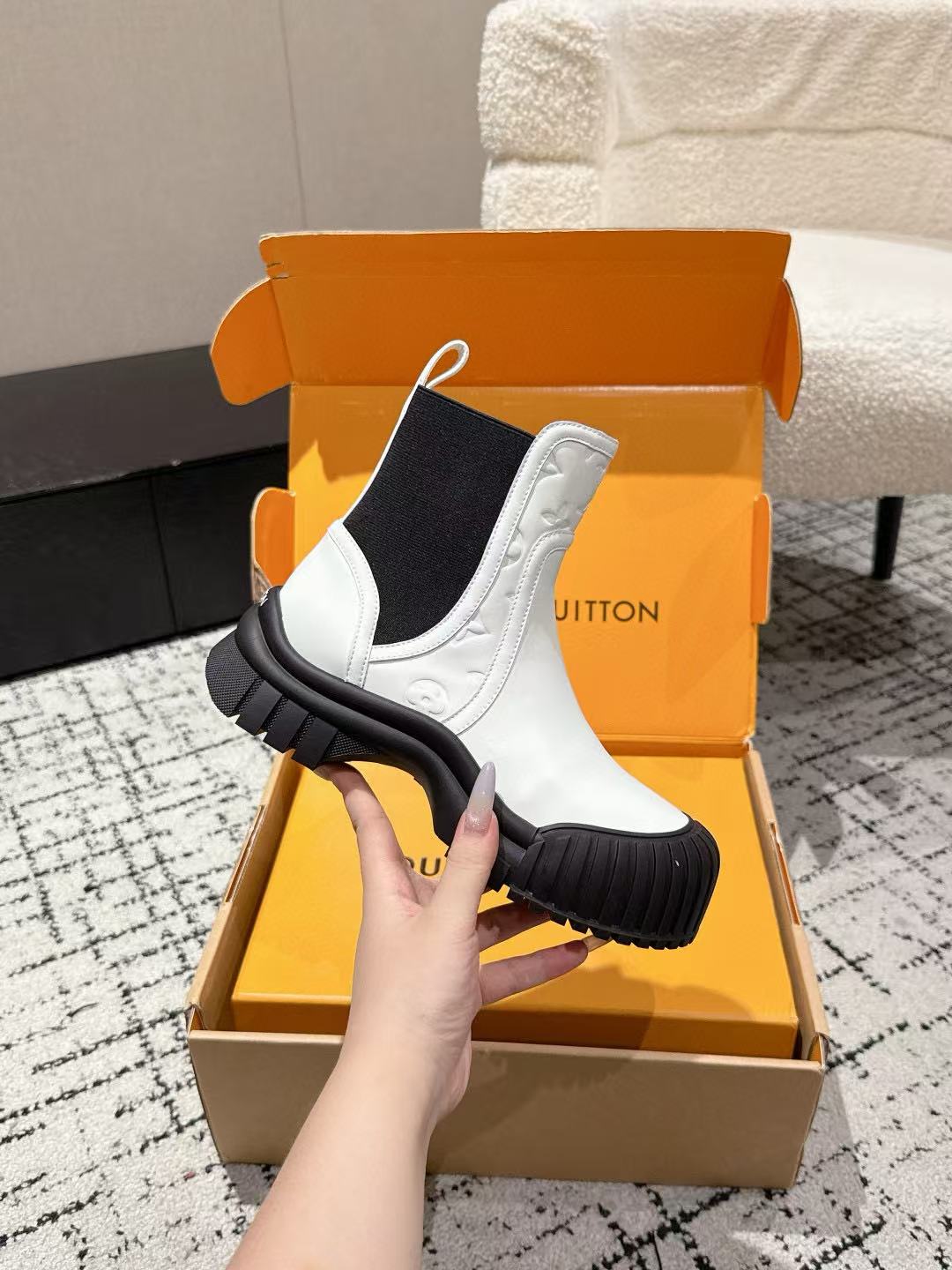 LVの高品質伸縮性のあるアンクルブーツ【50％割引+送料無料】