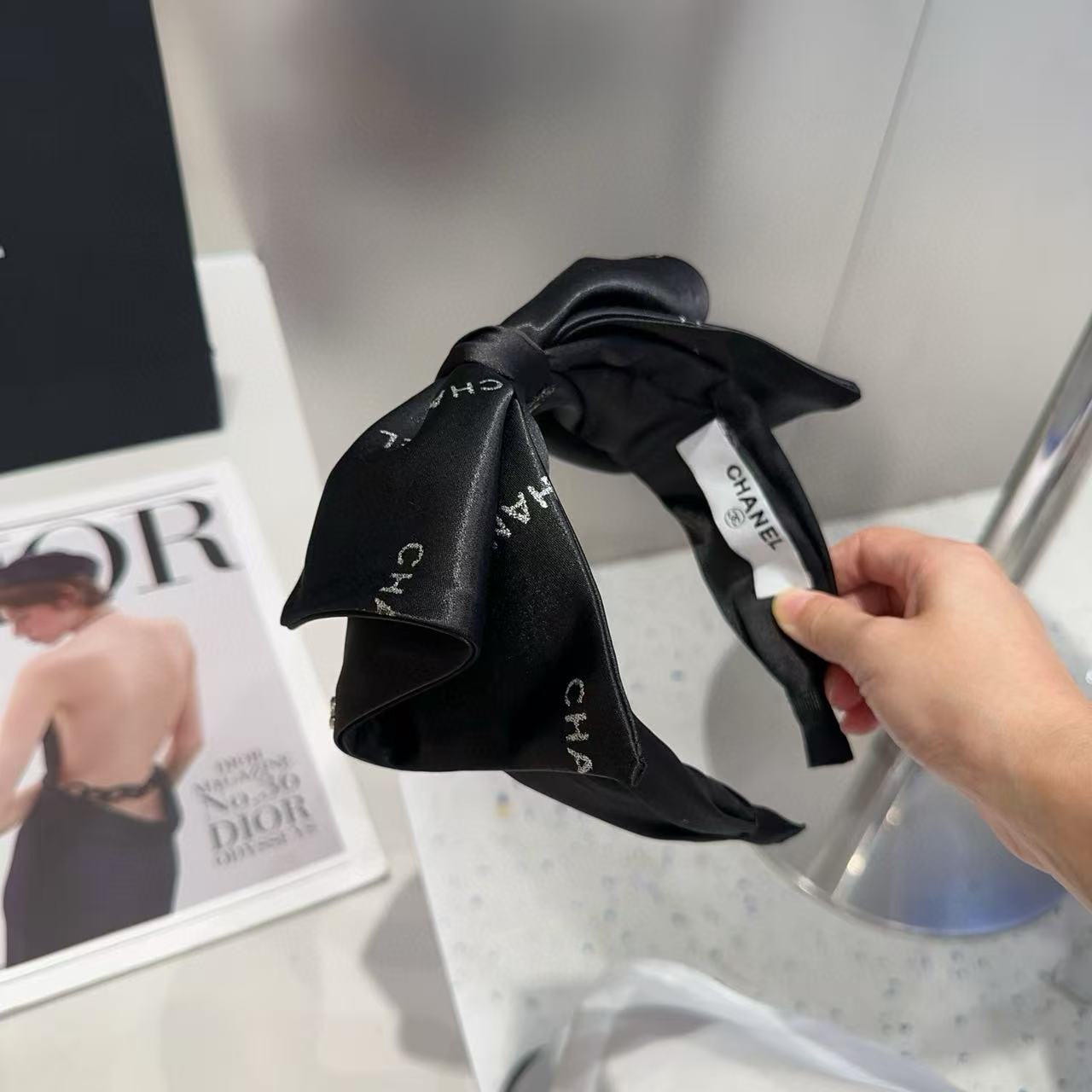 CHANE1 リボンレターヘッドバンド【50％割引+送料無料】