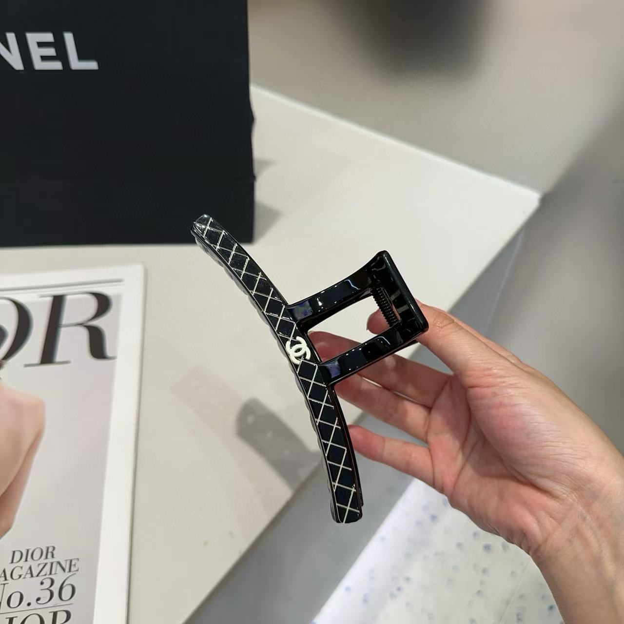 CHANE1 ダブルCチェックヘアピン【50％割引+送料無料】