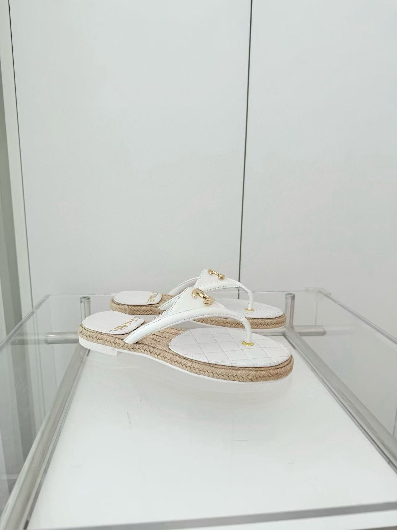 CHANE1 高品質ダブルCビーチサンダル【50％割引+送料無料】