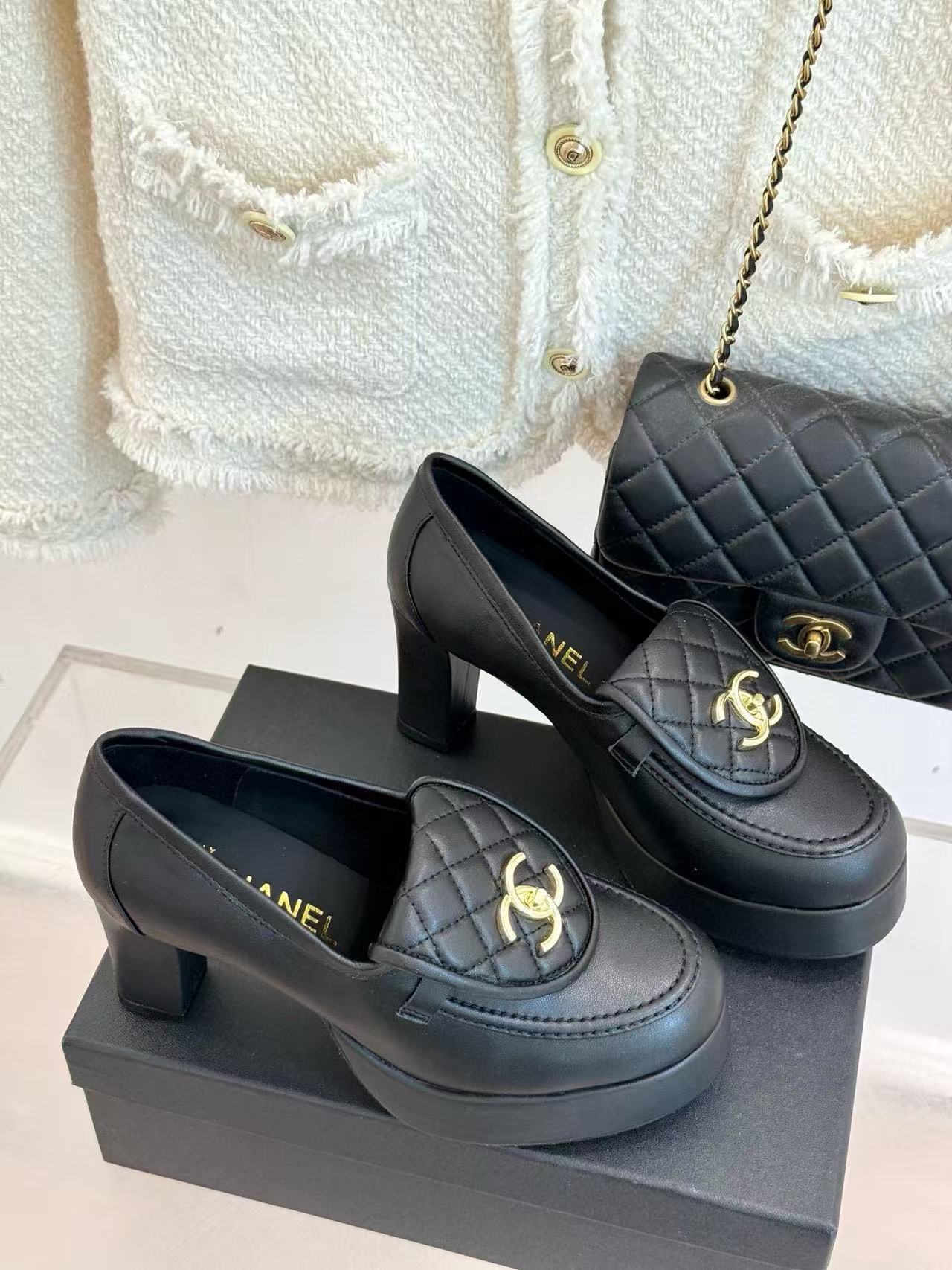 CHANE1 高品質ダブルCハイヒール【50％割引+送料無料】