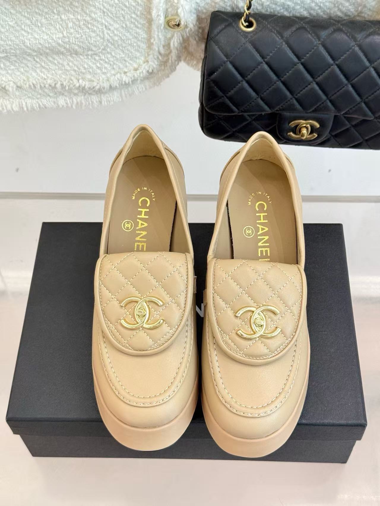 CHANE1 高品質ダブルCハイヒール【50％割引+送料無料】