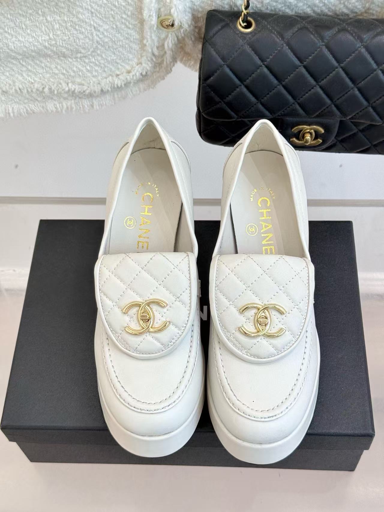 CHANE1 高品質ダブルCハイヒール【50％割引+送料無料】