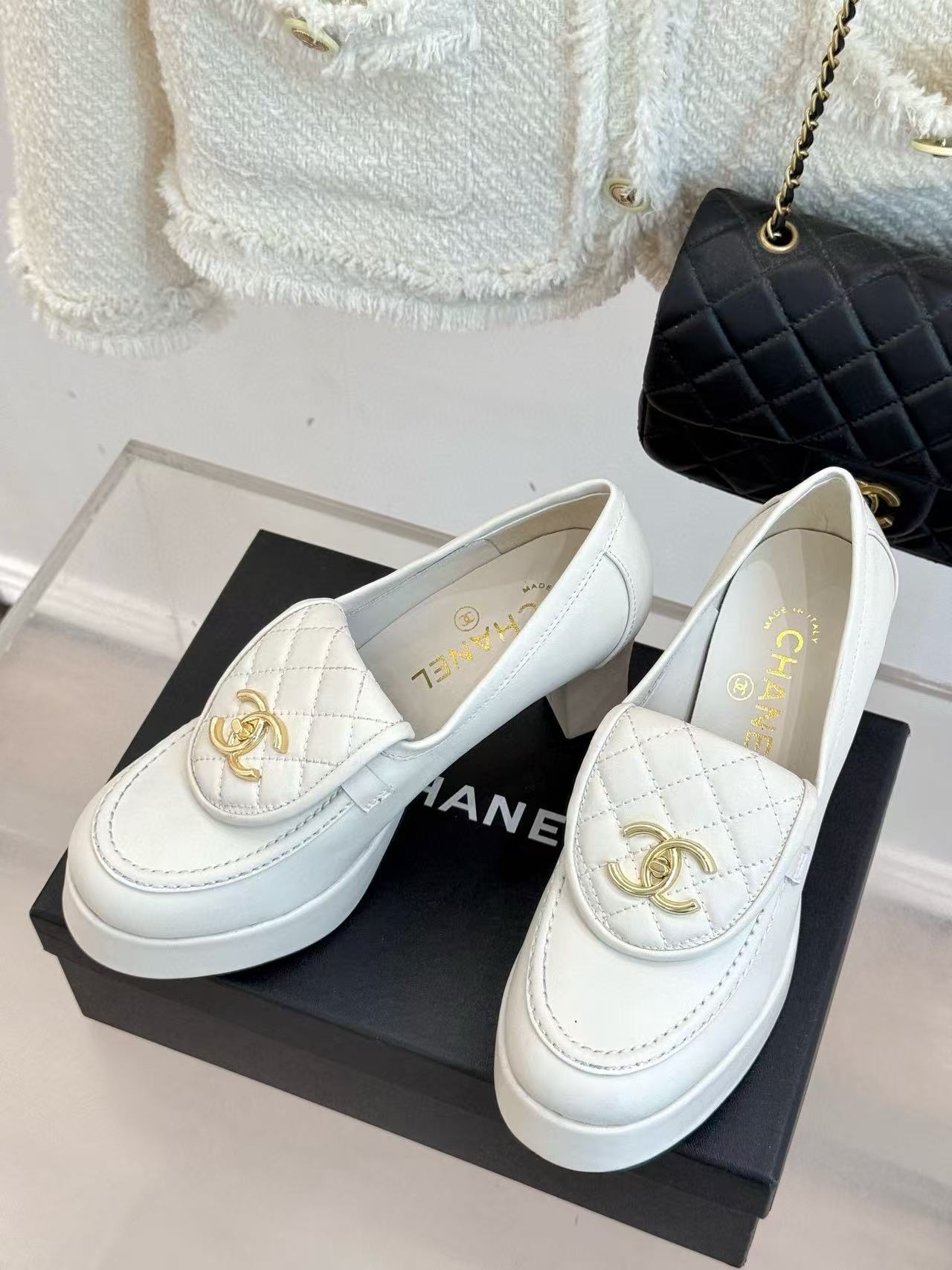 CHANE1 高品質ダブルCハイヒール【50％割引+送料無料】