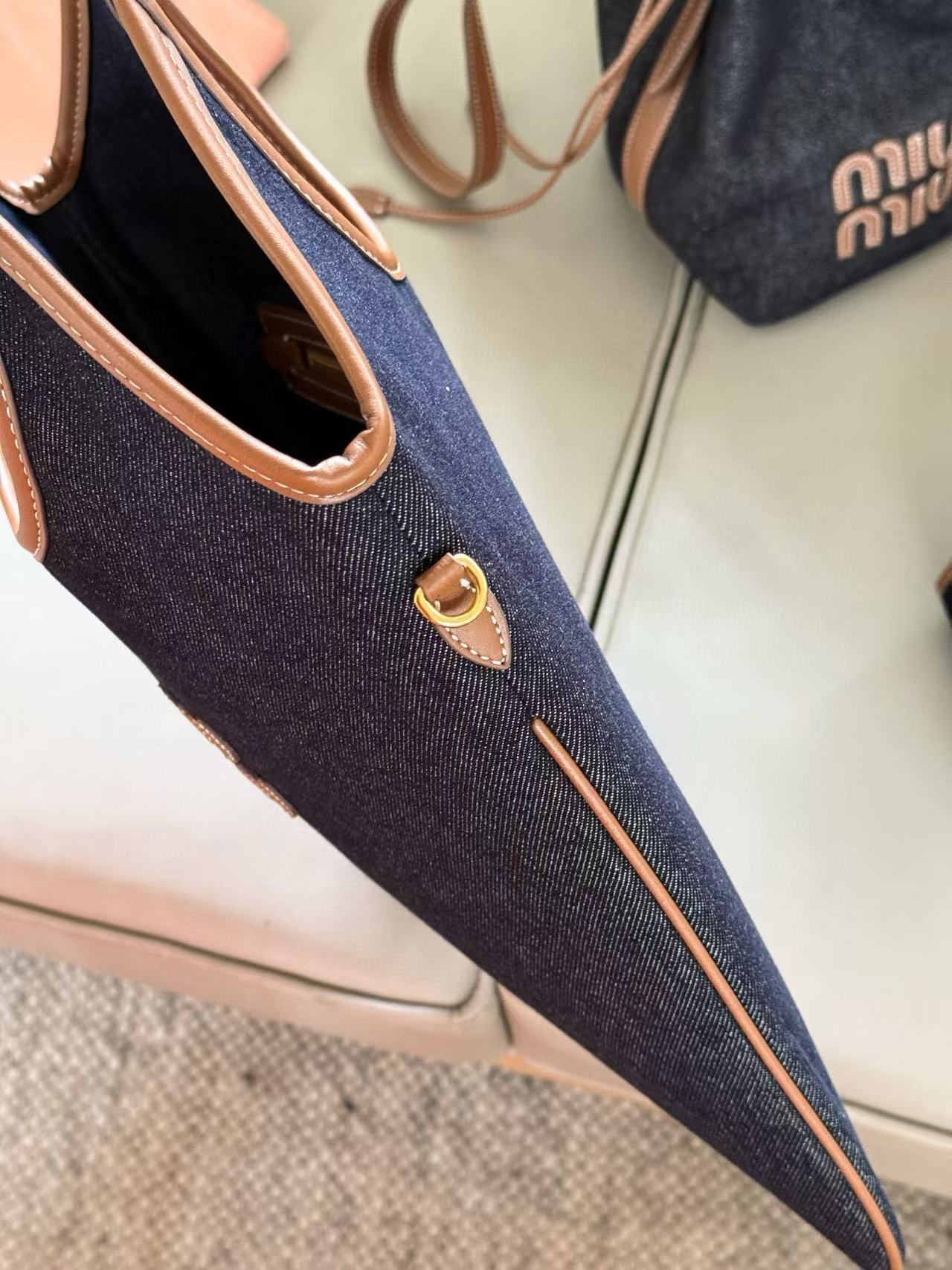 M1UM1U デニム アンダーアームバッグ【50％割引+送料無料】