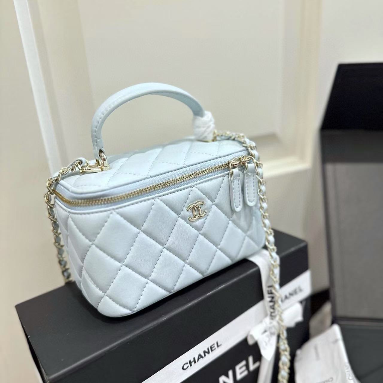 CHANE1 チェーンハンドバッグ【50％割引+送料無料】