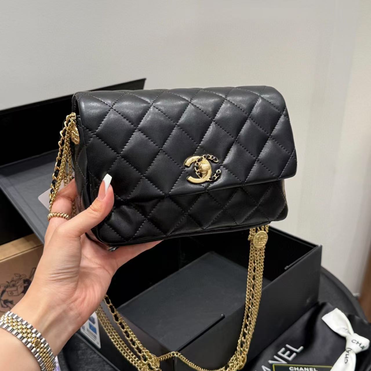 CHANE1 コインタッセルショルダーバッグ【50％割引+送料無料】