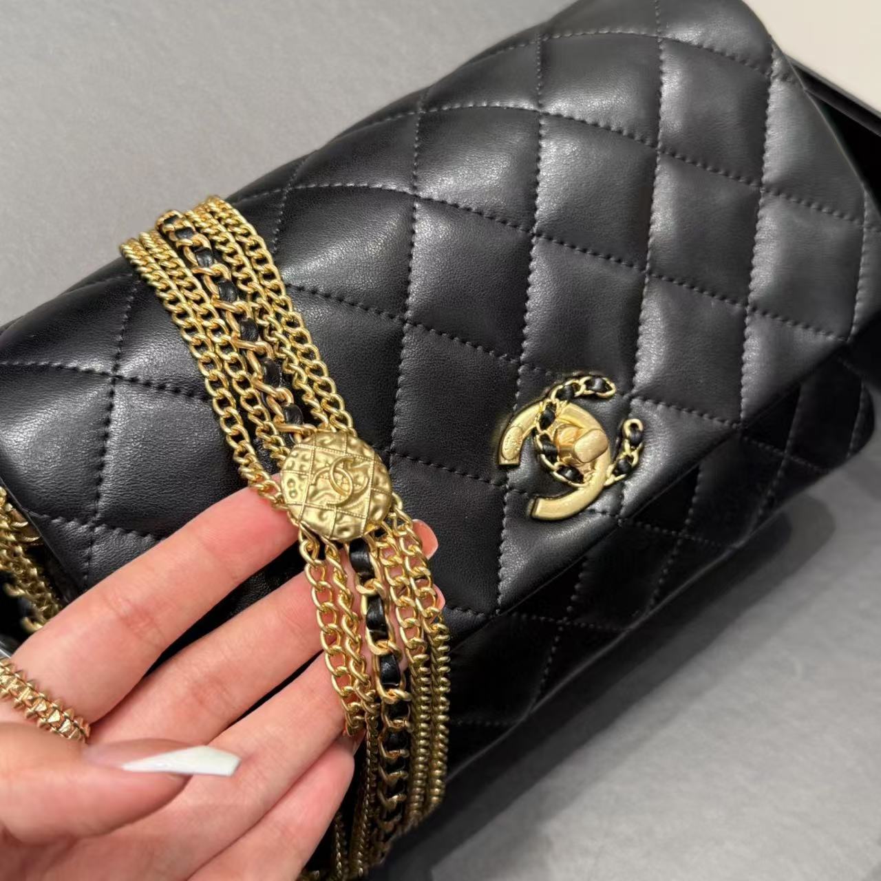 CHANE1 コインタッセルショルダーバッグ【50％割引+送料無料】