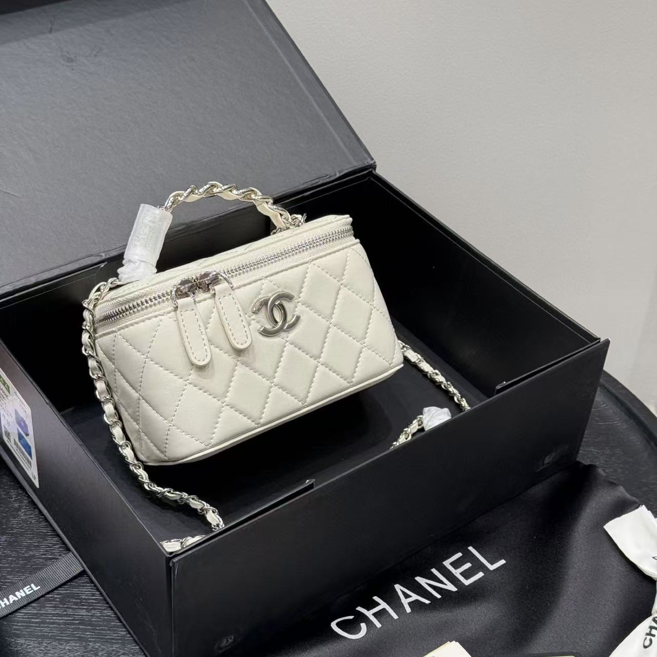 CHANE1 チェーンハンドバッグ【50％割引+送料無料】