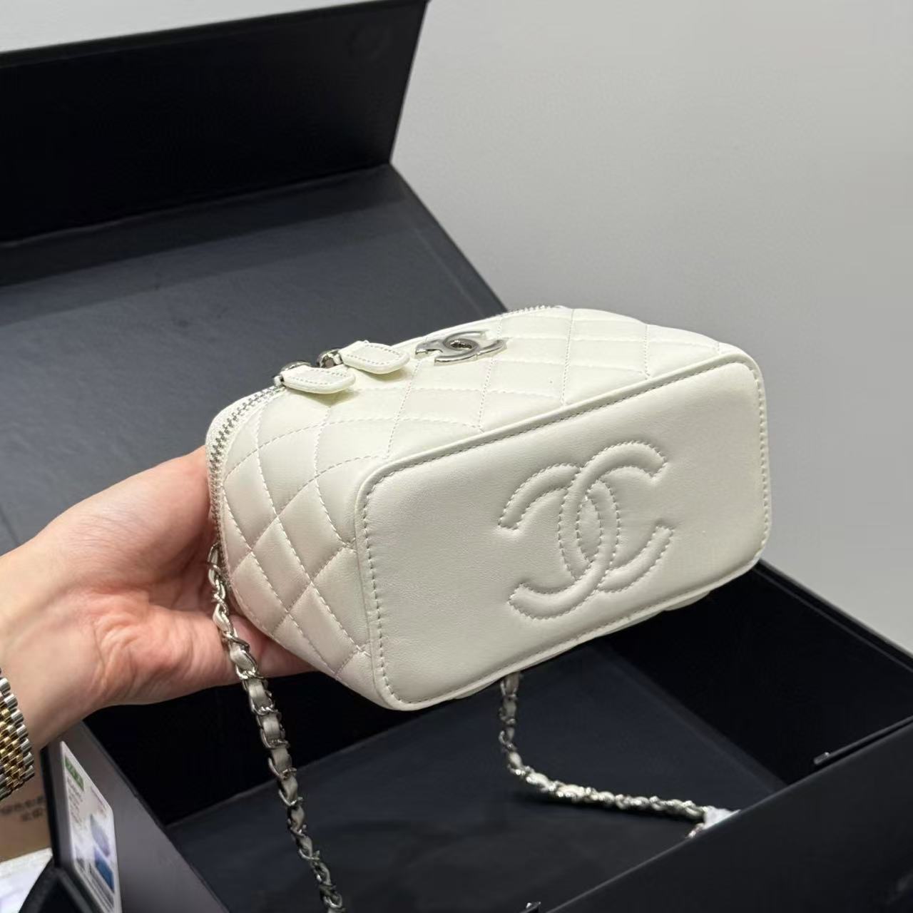 CHANE1 チェーンハンドバッグ【50％割引+送料無料】