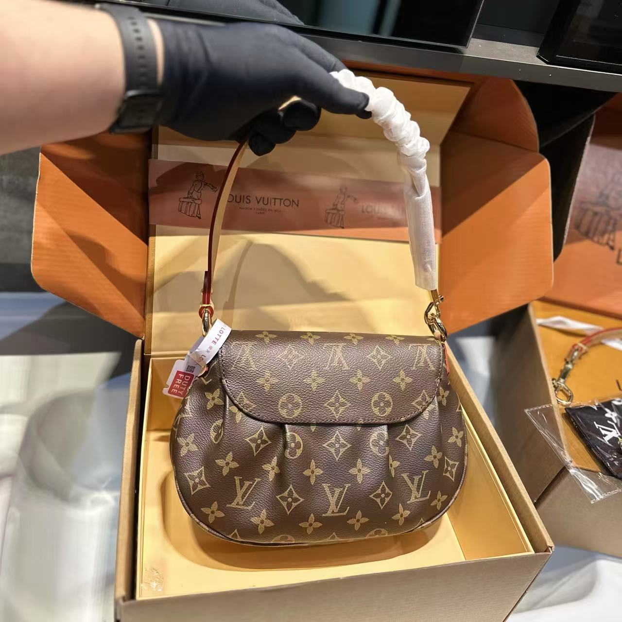 LV Sunset 脇の下バッグ【50％割引+送料無料】