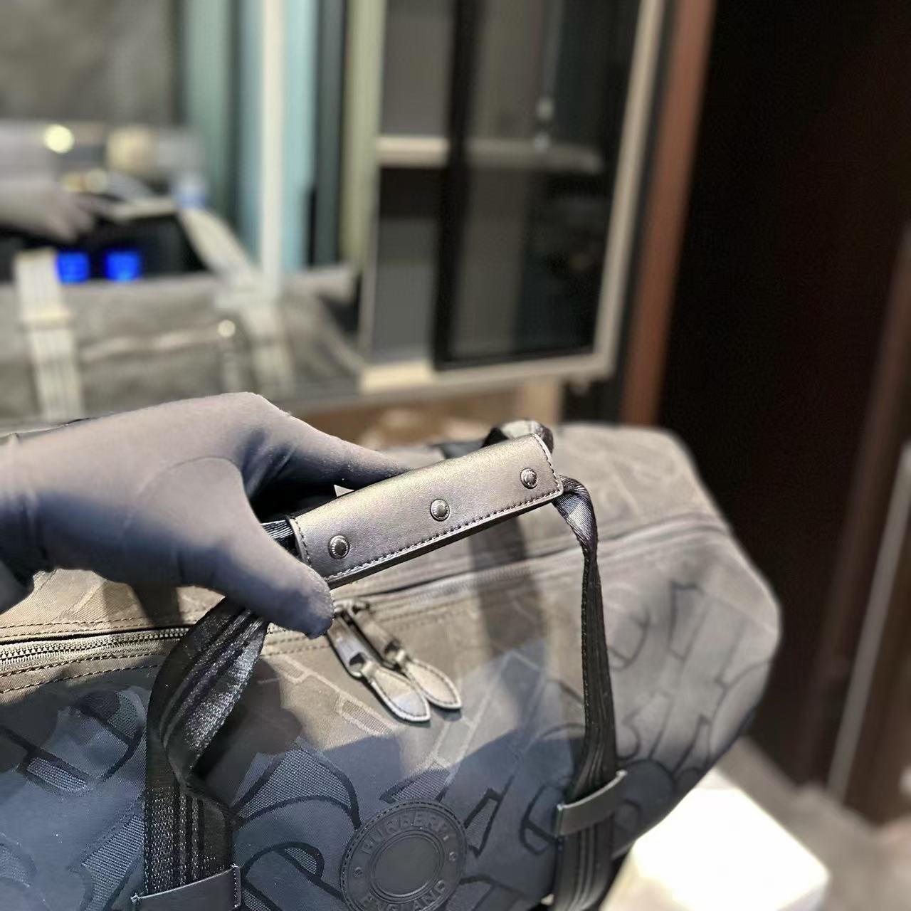 BUR8ERRY キャンバス トラベルバッグ【50％割引+送料無料】