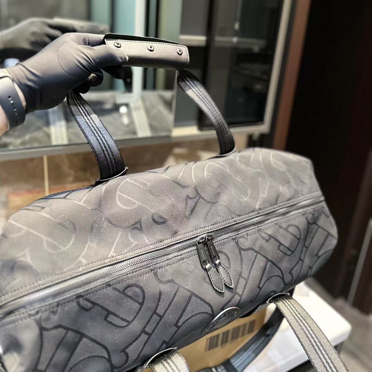 BUR8ERRY キャンバス トラベルバッグ【50％割引+送料無料】