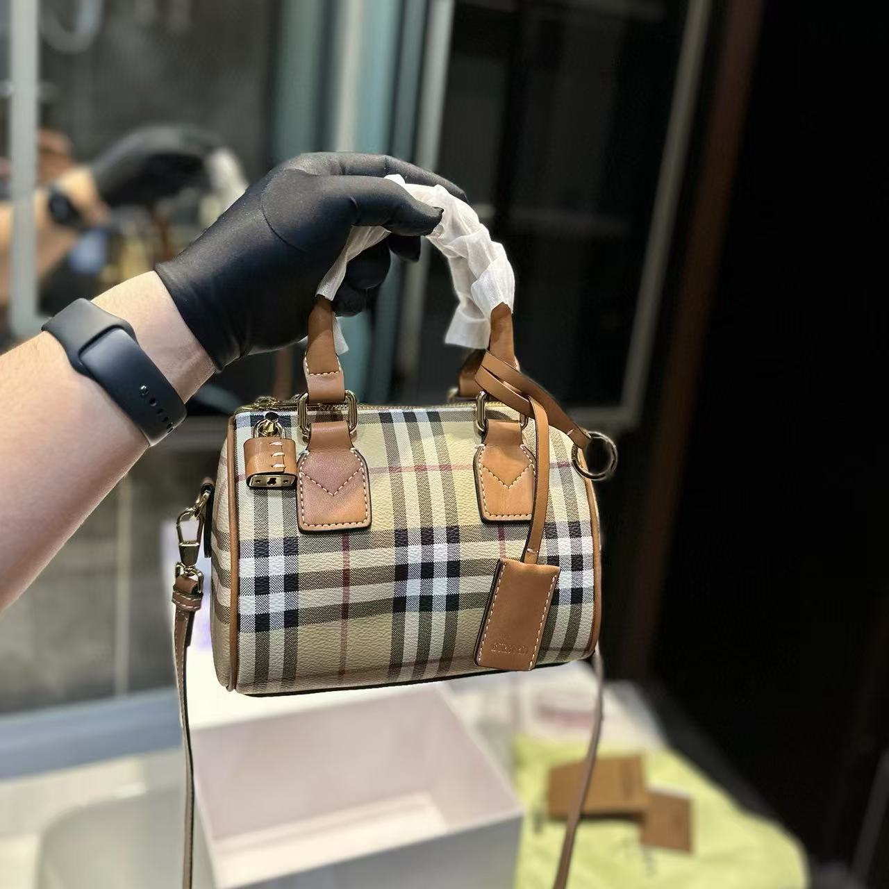 BUR8ERRY チェック柄トートバッグ【50％割引+送料無料】