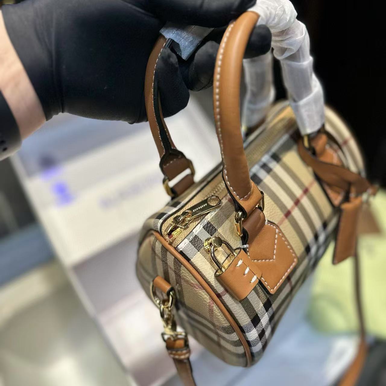 BUR8ERRY チェック柄トートバッグ【50％割引+送料無料】