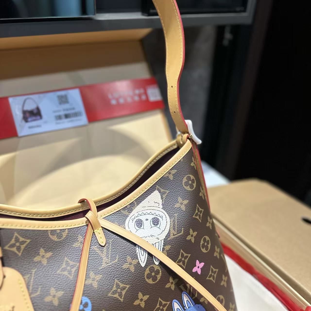 LVの手描きのアンダーアームバッグ【50％割引+送料無料】