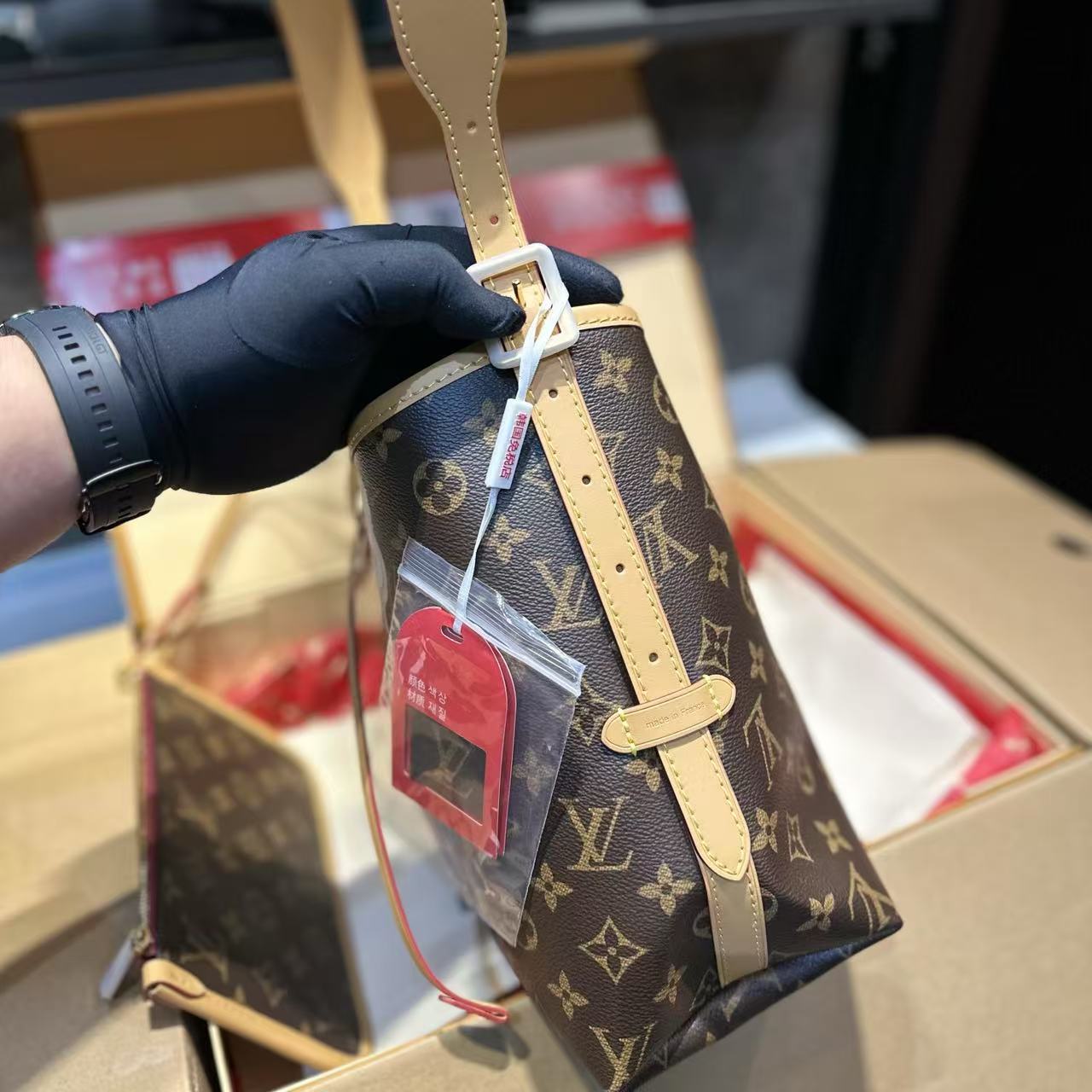 LVの手描きのアンダーアームバッグ【50％割引+送料無料】