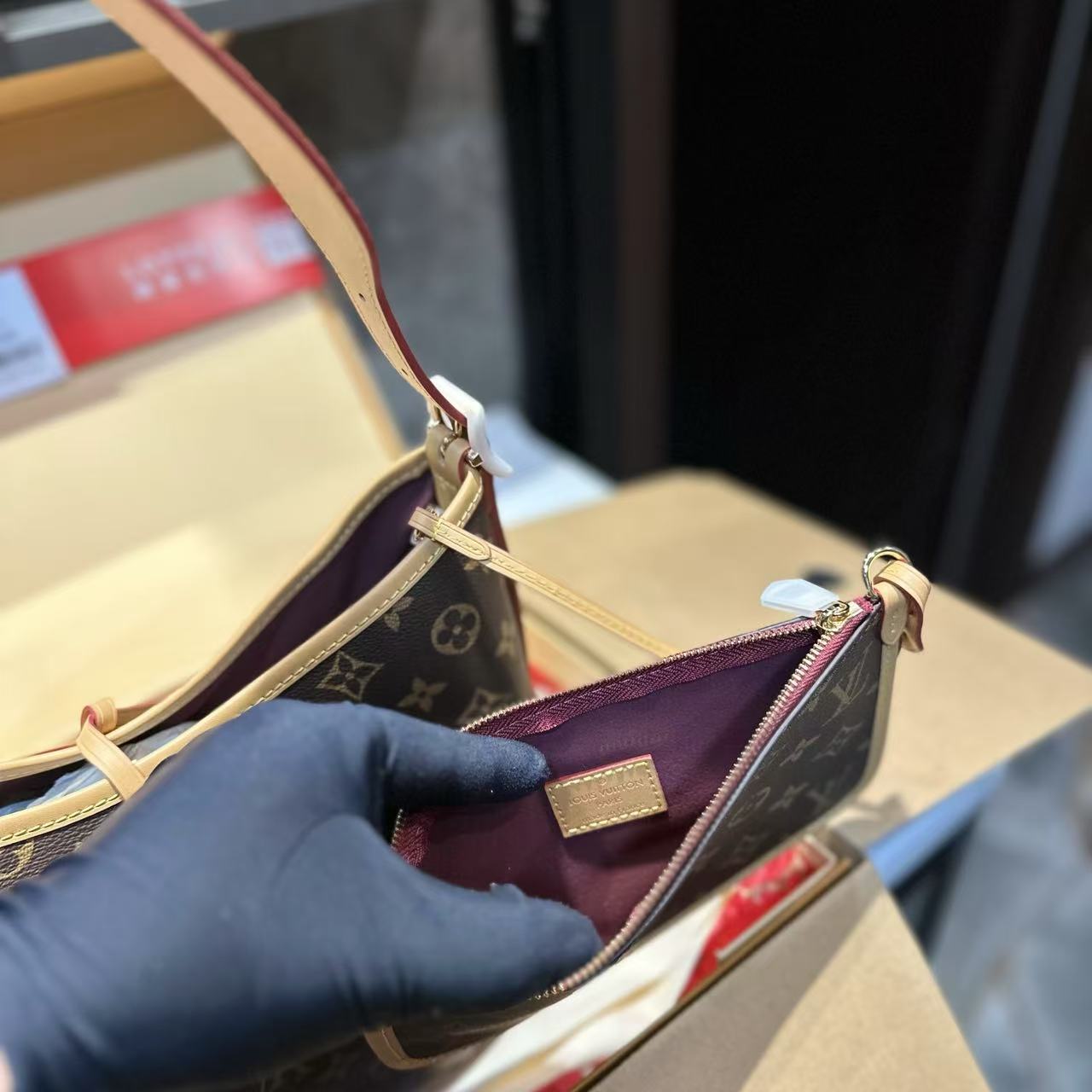 LVの手描きのアンダーアームバッグ【50％割引+送料無料】