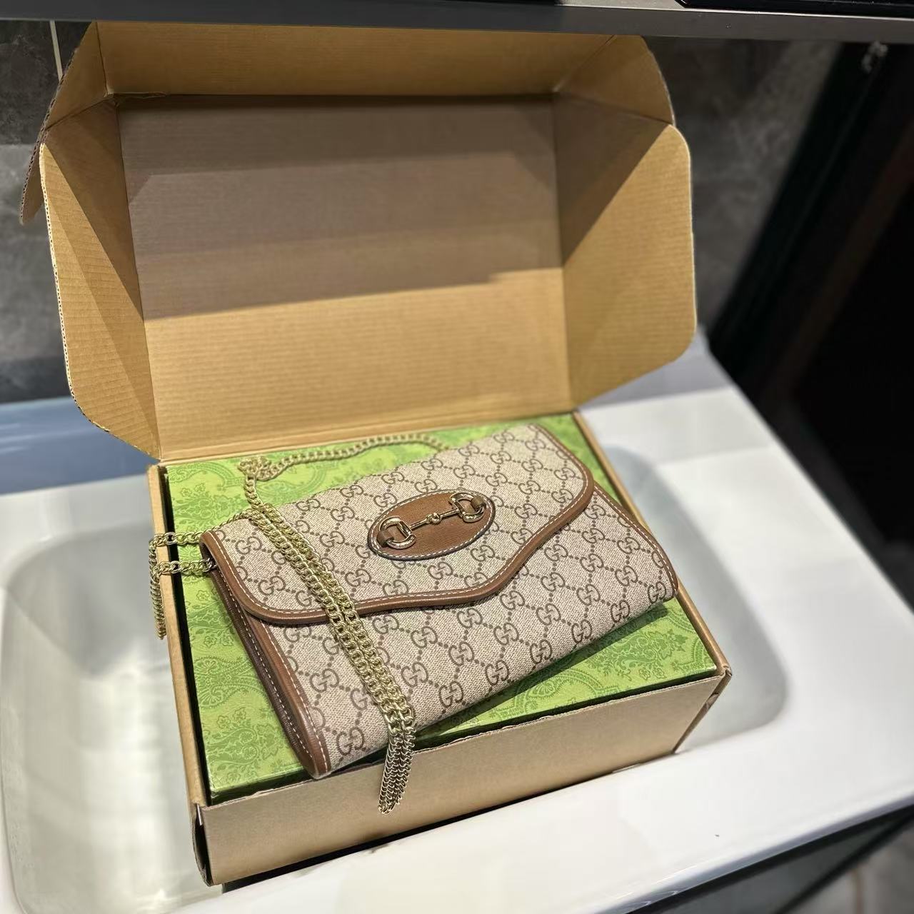 GUCC1 チェーン アンダーアームバッグ【50％割引+送料無料】