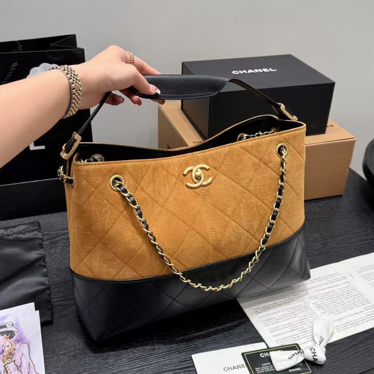 CHANE1 ディアスキンチェーンショッピングバッグ【50％割引+送料無料】