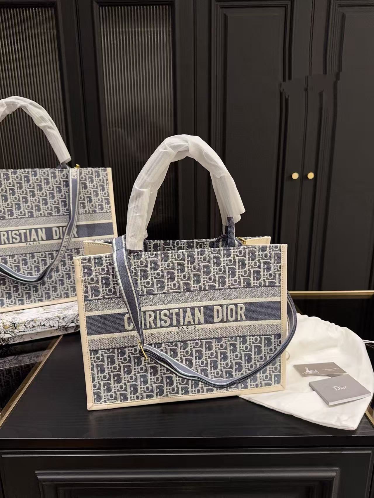 DI0R刺繍ショッピングバッグ【50％割引+送料無料】