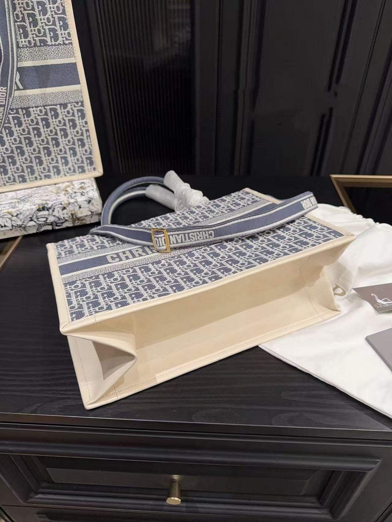 DI0R刺繍ショッピングバッグ【50％割引+送料無料】