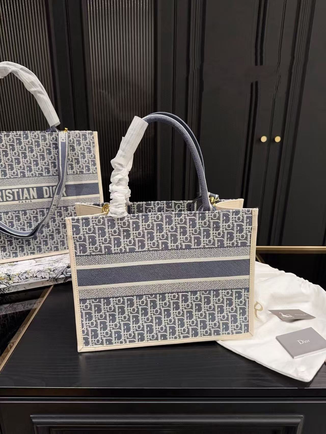 DI0R刺繍ショッピングバッグ【50％割引+送料無料】