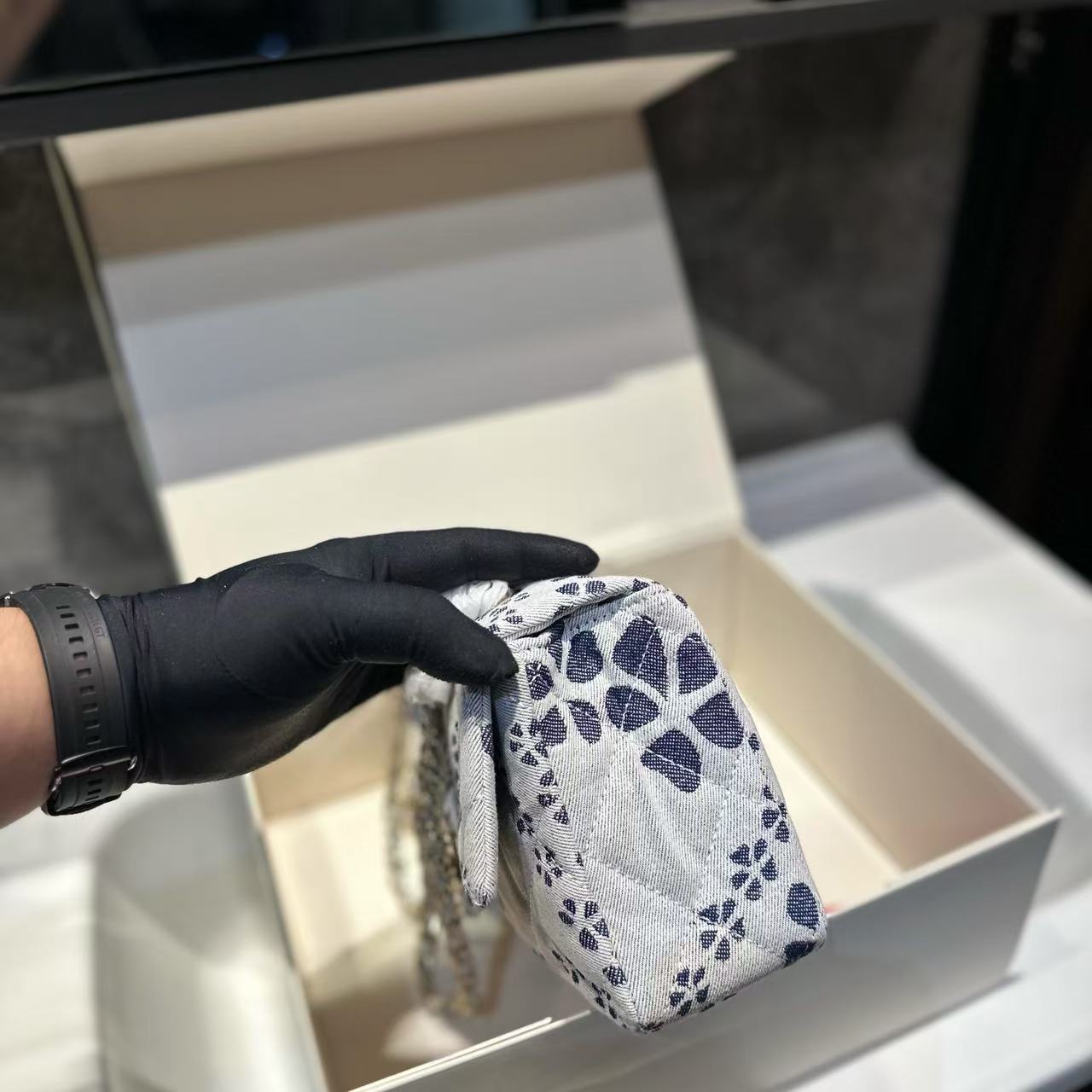 CHANE1 CFプリントチェーンバッグ【50％割引+送料無料】