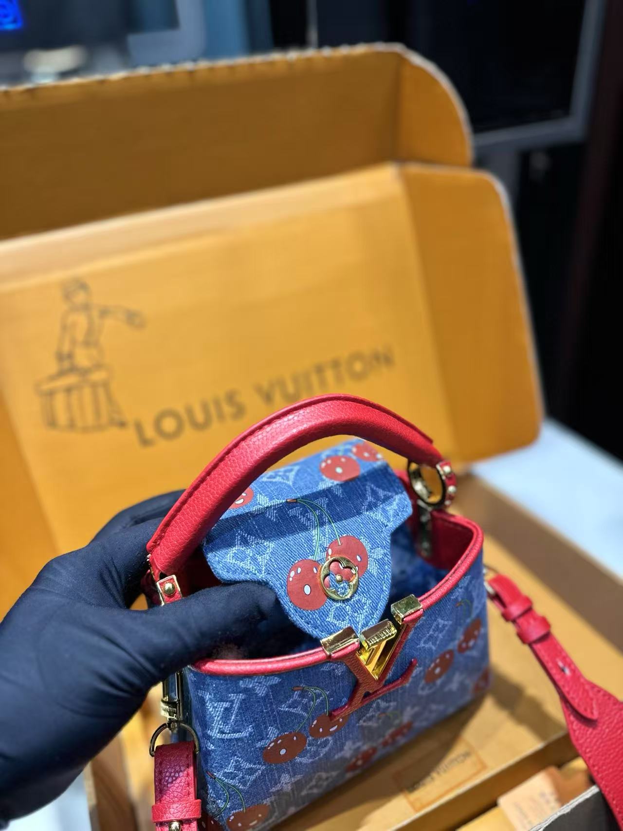 LVチェリーハンドバッグ【50％割引+送料無料】