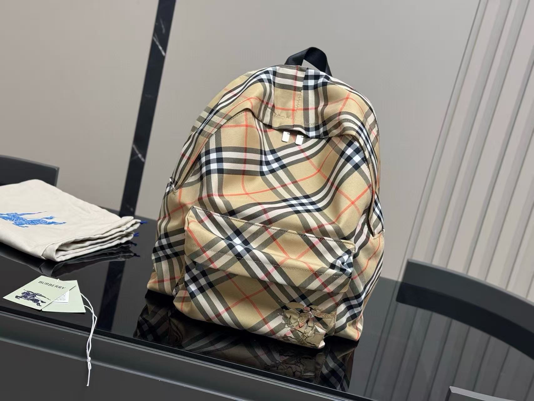 BUR8ERRY チェック柄バックパック【50％割引+送料無料】