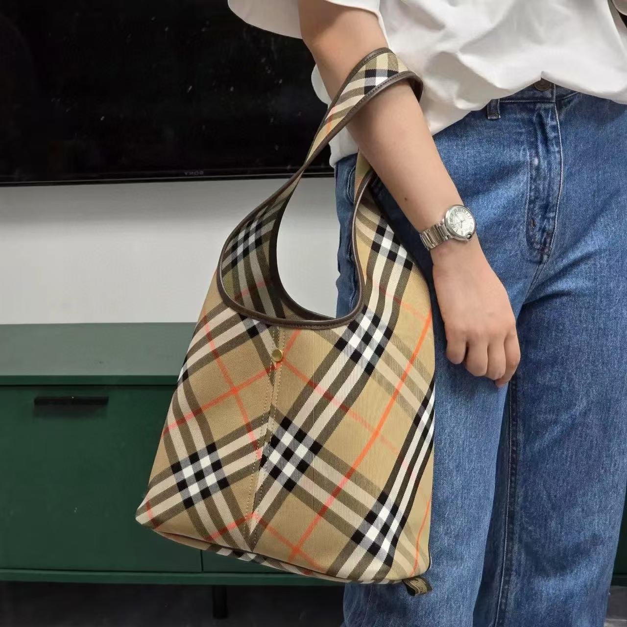 BUR8ERRY チェック柄バケットバッグ【50％割引+送料無料】