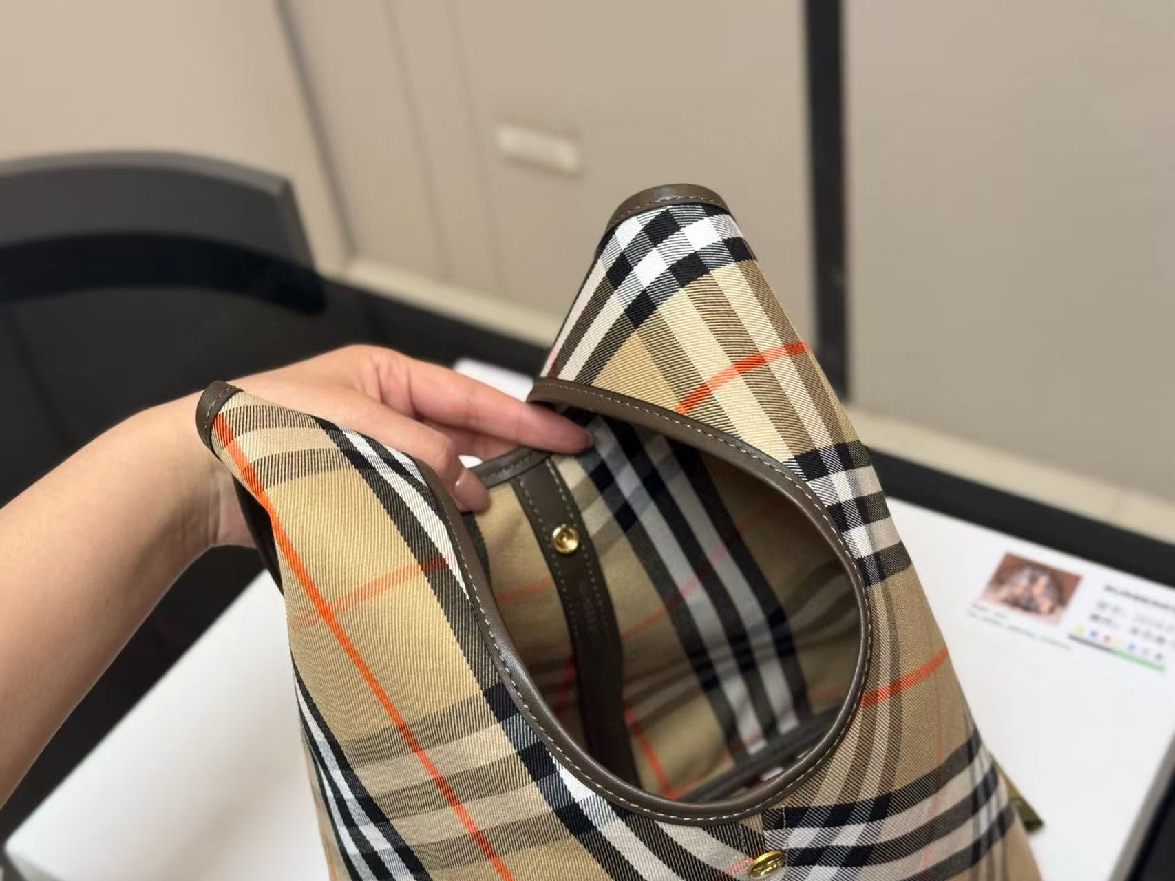 BUR8ERRY チェック柄バケットバッグ【50％割引+送料無料】