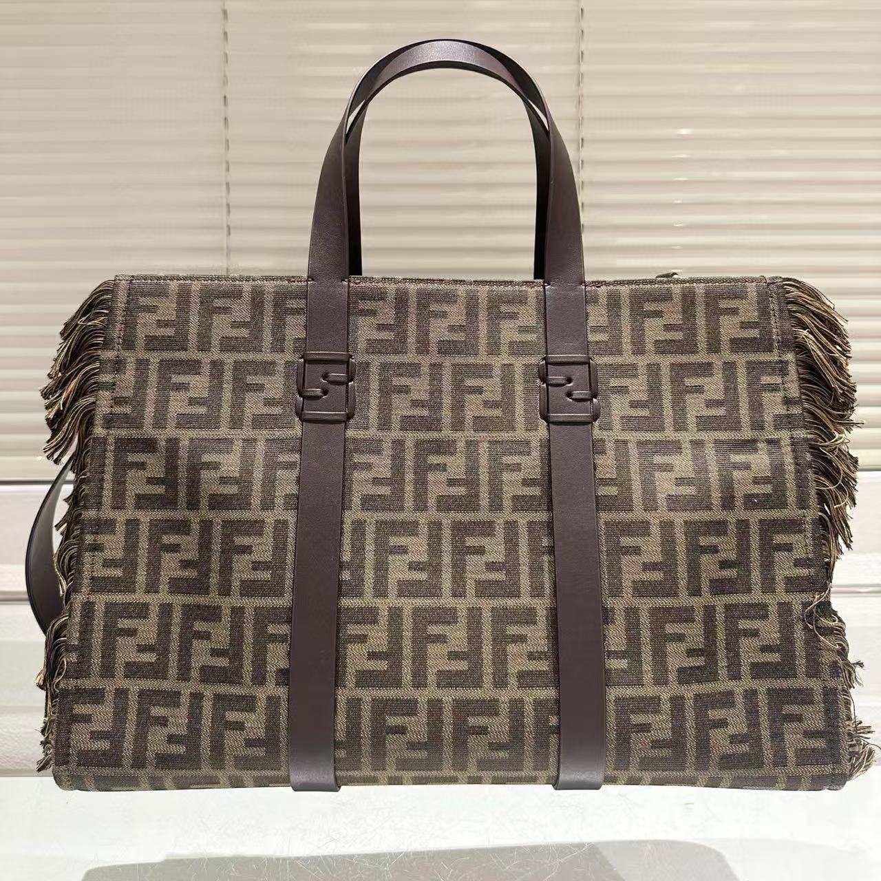 FEND1 peekaboショッピングバッグ【50％割引+送料無料】