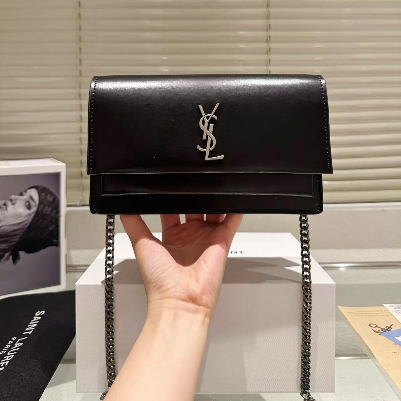 YSL チェーンショルダークロスボディバッグ【50％割引+送料無料】